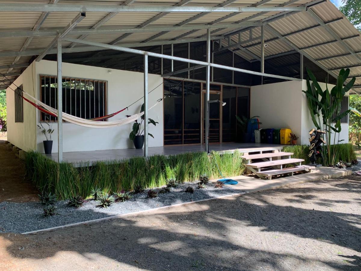 Scarlet House Villa Carate Exterior photo